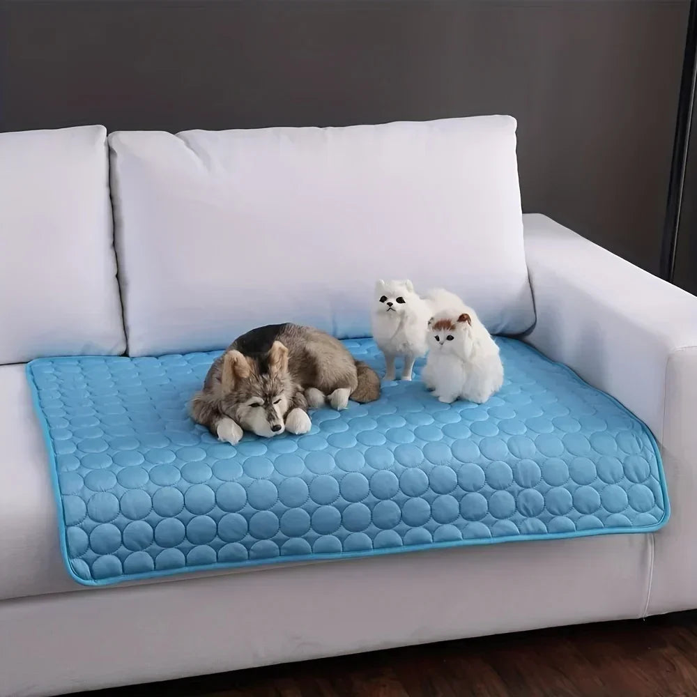 Tapis rafraîchissant pour chien & chat – Soie glacée respirante, lavable, spécial été